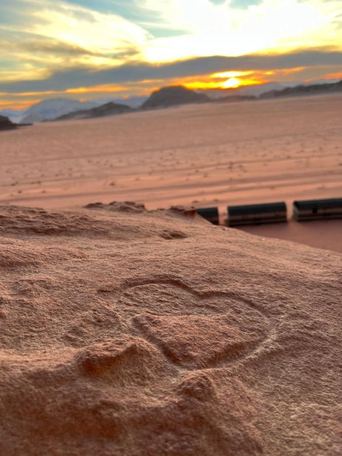 Wadi Rum Time Camp 外观 照片