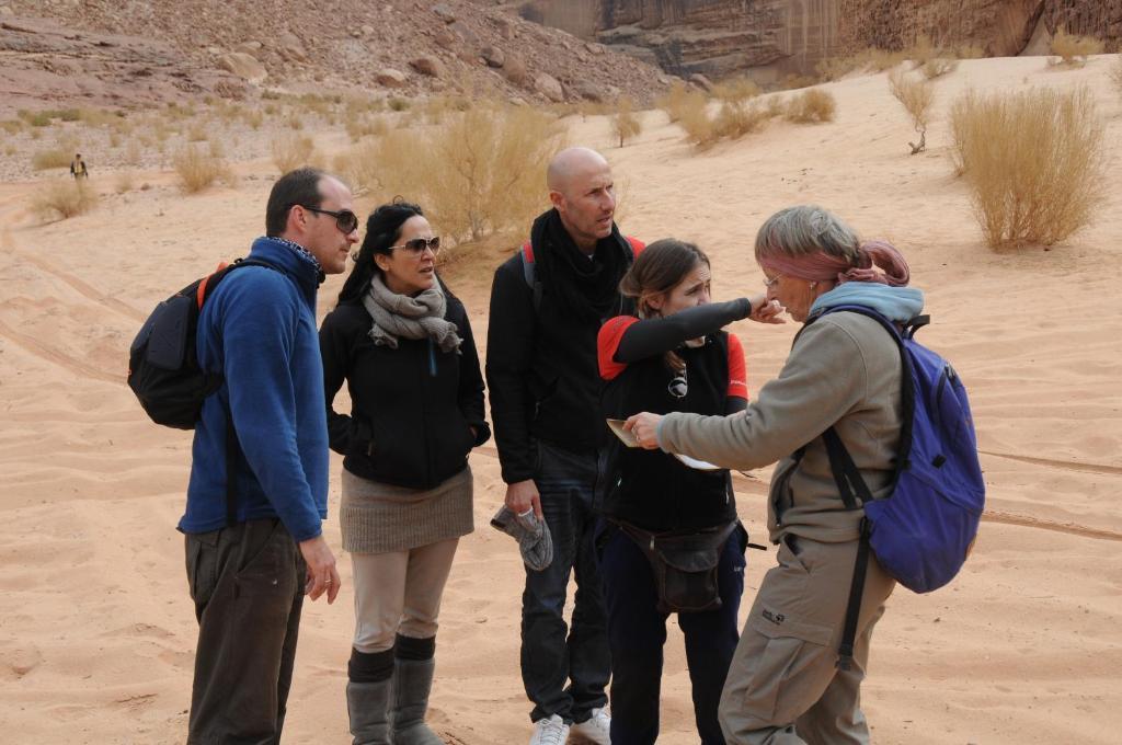 Wadi Rum Time Camp 外观 照片