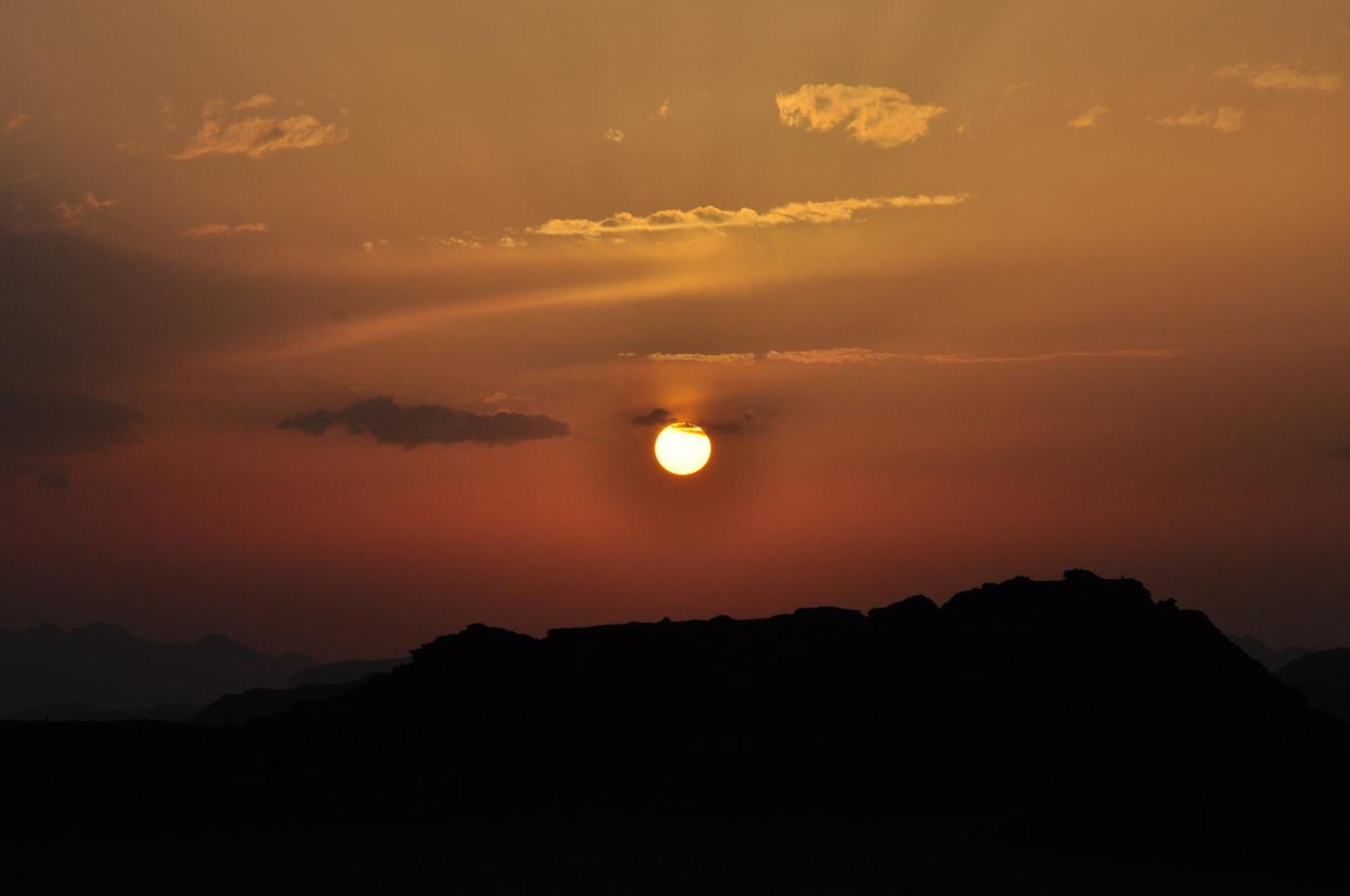 Wadi Rum Time Camp 外观 照片